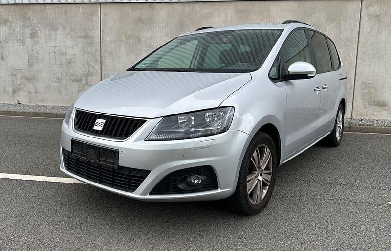 Silber Gebraucht 2014 Seat Alhambra Style Van / Kleinbus | 9.499 € (Superpreis) - Bild 1/4