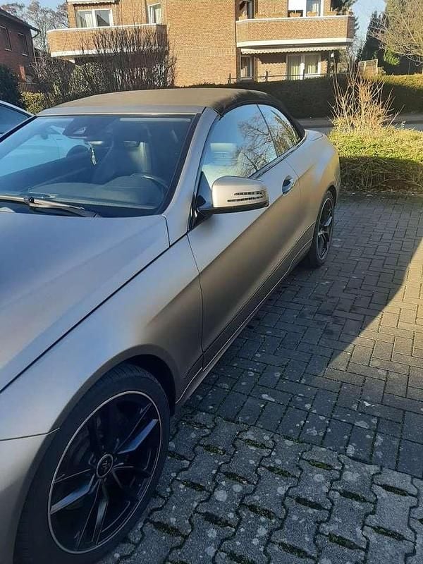 Gebraucht Mercedes E250 Avantgarde 204 PS (150 kW) 2012 Cabrio