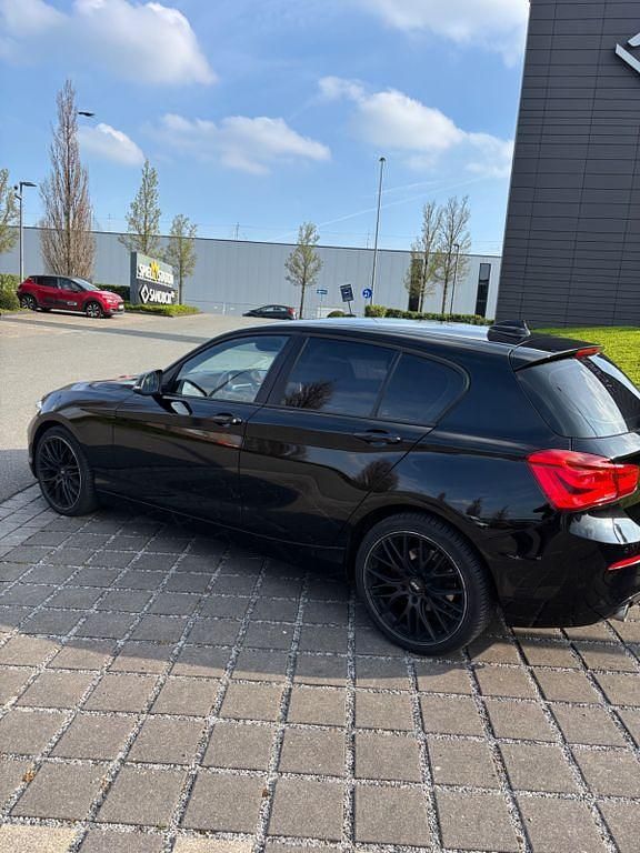 Gebraucht BMW 116 Advantage 109 PS (80 kW) 2018 Schwarz Kleinwagen