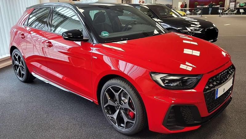 Gebraucht Audi A1 Sportback Ambiente 207 PS (152 kW) 2024 Rot Kleinwagen