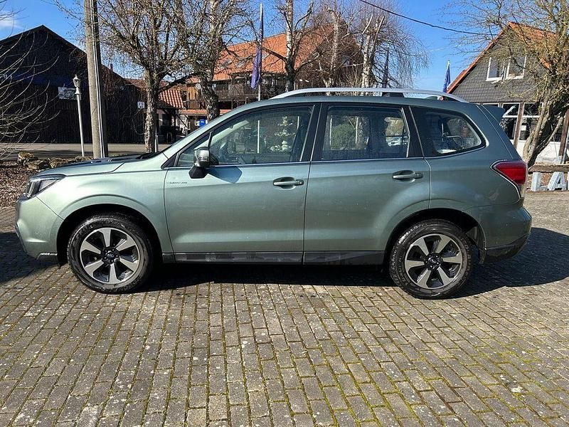 Gebraucht Subaru Forester Exclusive+ 150 PS (110 kW) 2016 Grün SUV