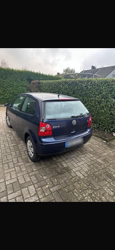 Gebraucht VW Polo 64 PS (47 kW) 2004 Blau Kleinwagen