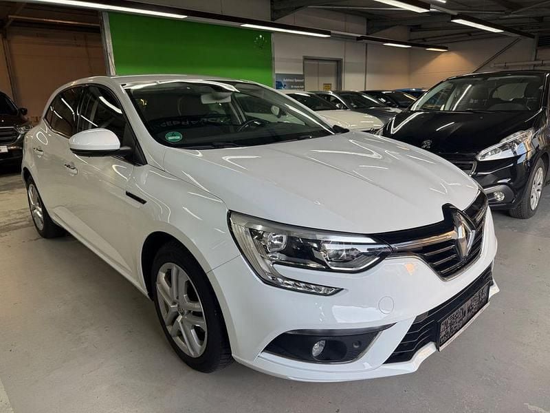 Gebraucht 2016 Renault Mégane IV Experience Limousine | 8.900 € (Fairer Preis) - Bild 1/4
