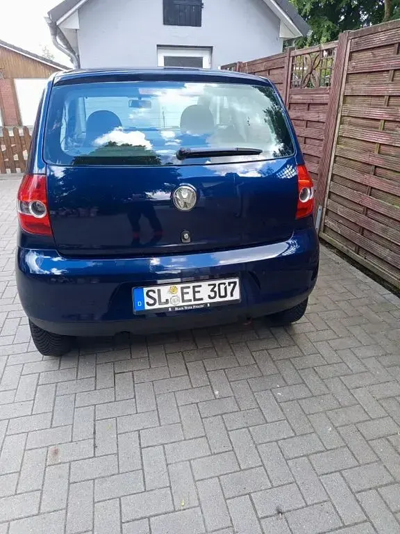 Gebraucht VW Fox 75 PS (55 kW) 2004 Blau Kleinwagen