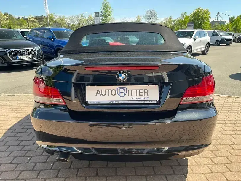 Gebraucht BMW 120 Cabriolet Advantage 177 PS (130 kW) 2009 Black sapphire metallic (metallic) Cabrio