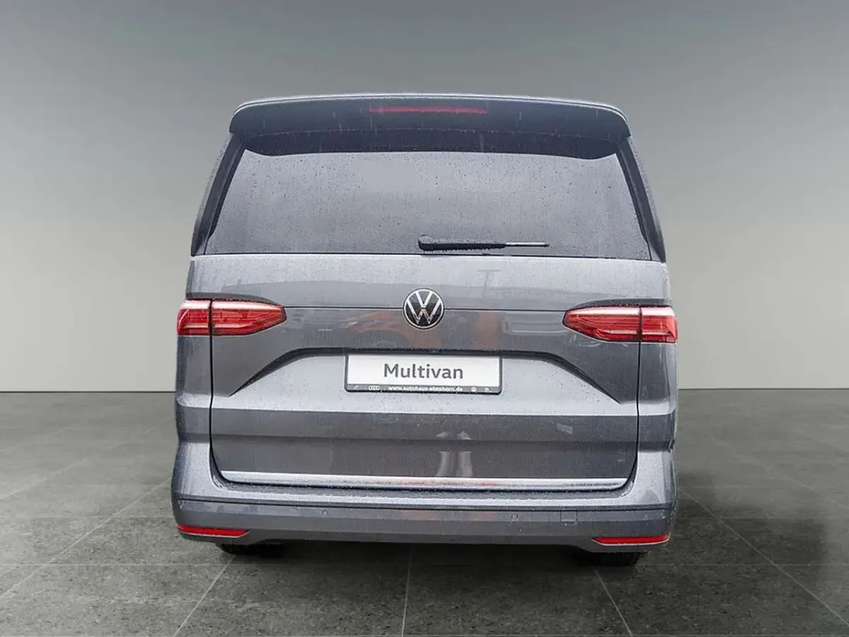 Gebraucht VW Multivan Style 150 PS (110 kW) 2026 Indiumgrau Van / Kleinbus
