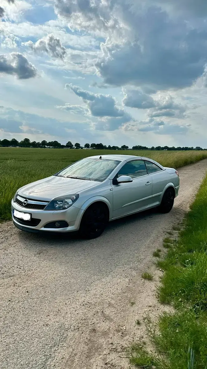 Gebraucht Opel Astra Cabriolet 150 PS (110 kW) 2006 Silber Cabrio
