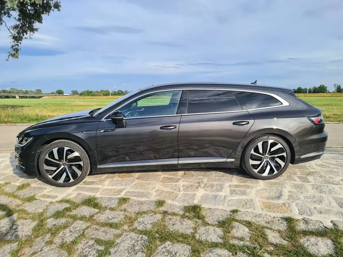 Gebraucht VW Arteon R-line 190 PS (139 kW) 2023 Grau Kombi