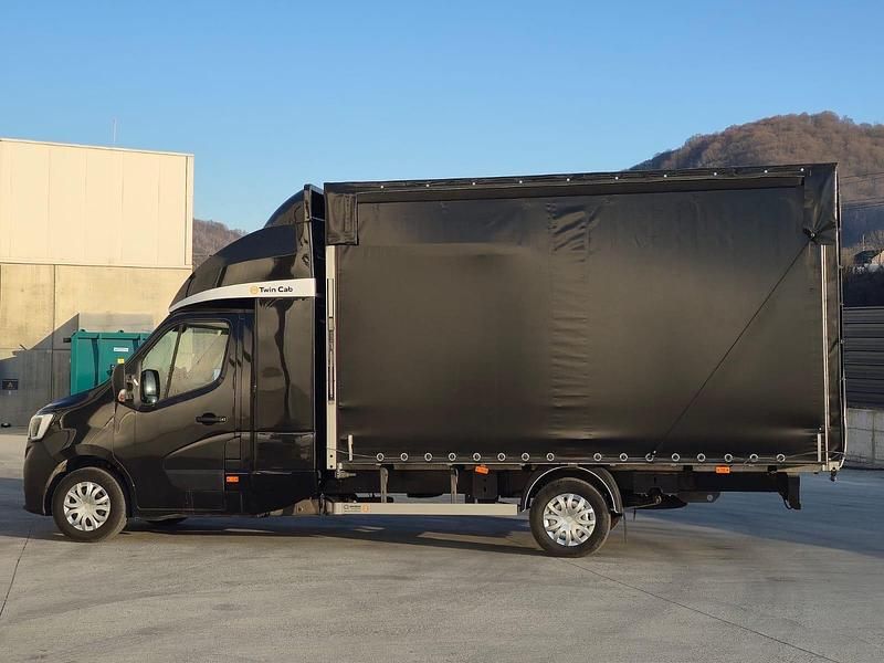 Usata Renault Master 170 CV (125 kW) 2021 Monovolume