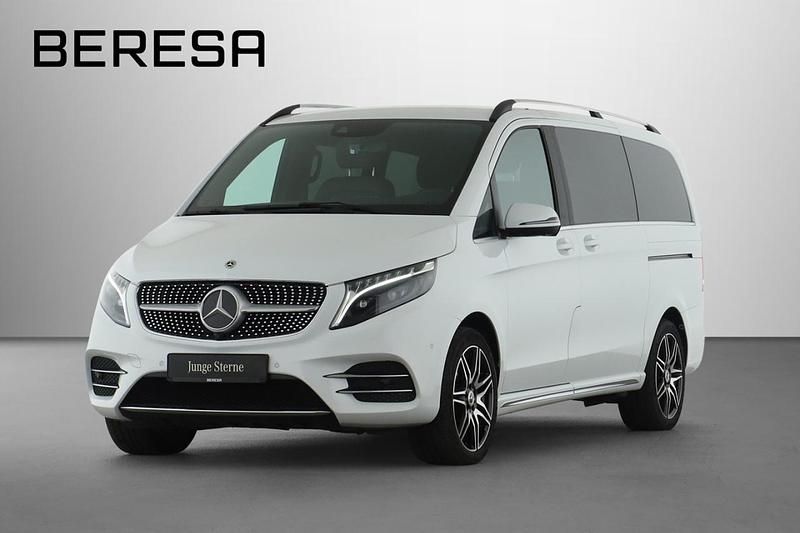 Weiß Gebraucht 2023 Mercedes V300 AMG Van / Kleinbus | 77.480 € - Bild 1/4