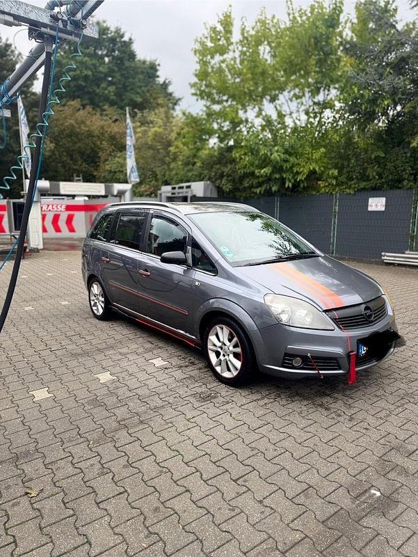 Silber Gebraucht 2006 Opel Zafira Limousine | 3.500 € (Fairer Preis) - Bild 1/4