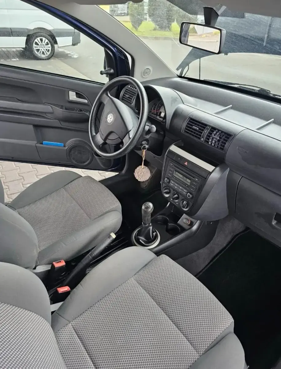 Gebraucht VW Fox 60 PS (44 kW) 2009 Blau Kleinwagen