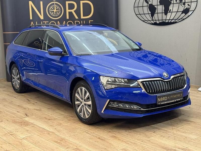 Gebraucht Skoda Superb Ambition 218 PS (160 kW) 2021 Blau Kombi