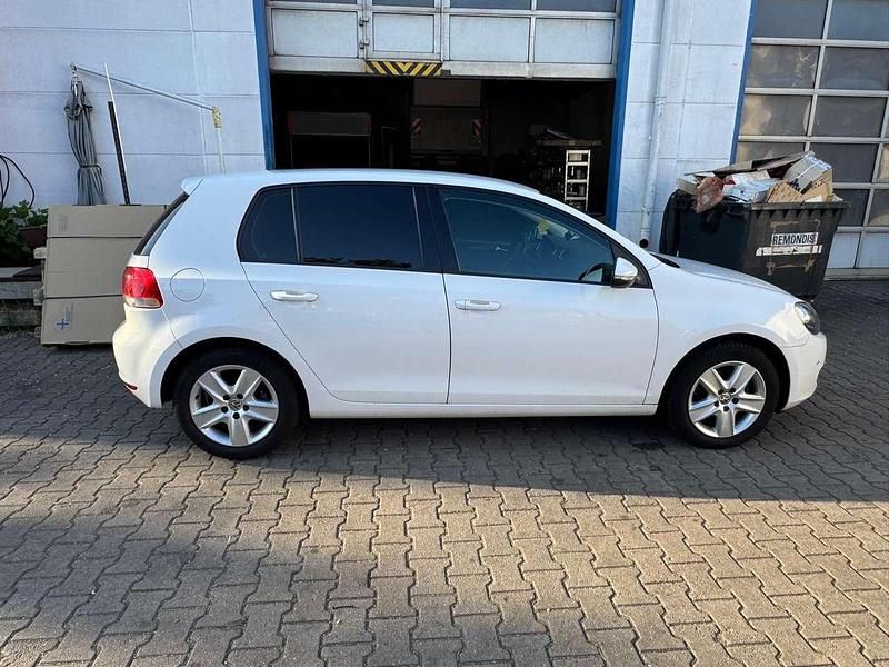 Gebraucht 2011 VW Golf VI Comfortline Limousine | 7.200 € (Etwas zu teuer) - Bild 1/4