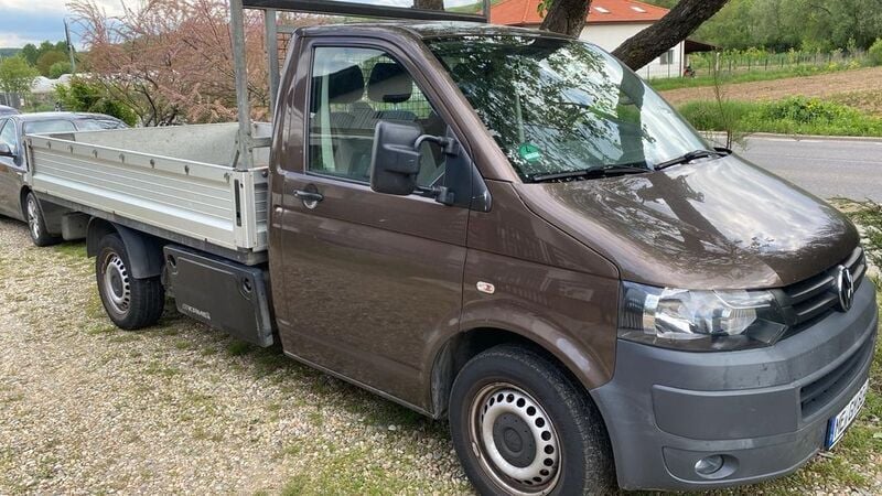 Braun Gebraucht 2013 VW T5 Van | 13.200 € - Bild 1/4