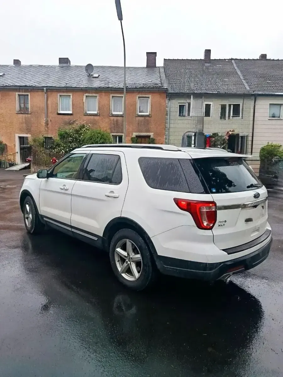 Gebraucht Ford Explorer XLT 290 PS (213 kW) 2018 Weiß SUV