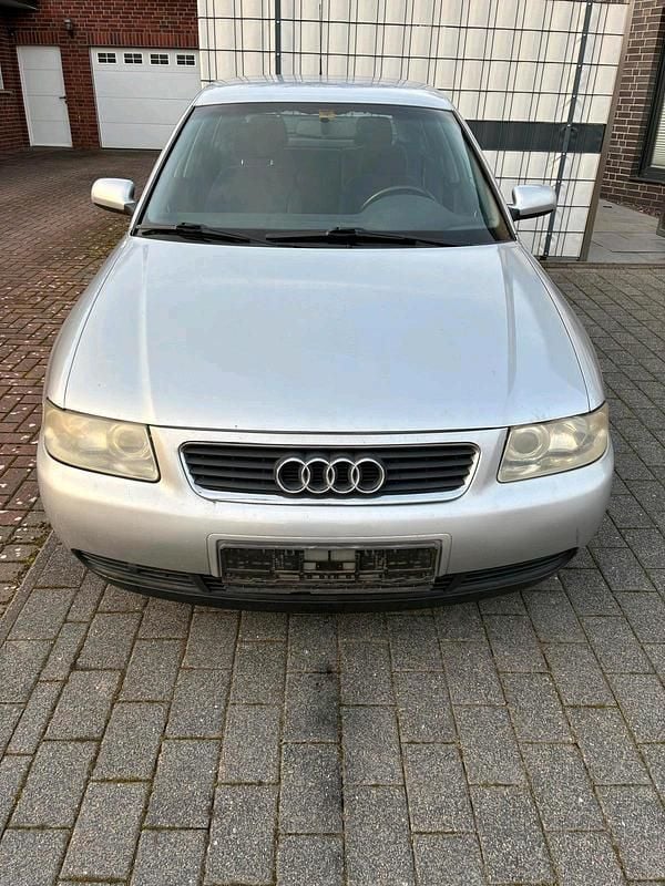 Gebraucht Audi A3 102 PS (75 kW) 2001 Silber Kleinwagen