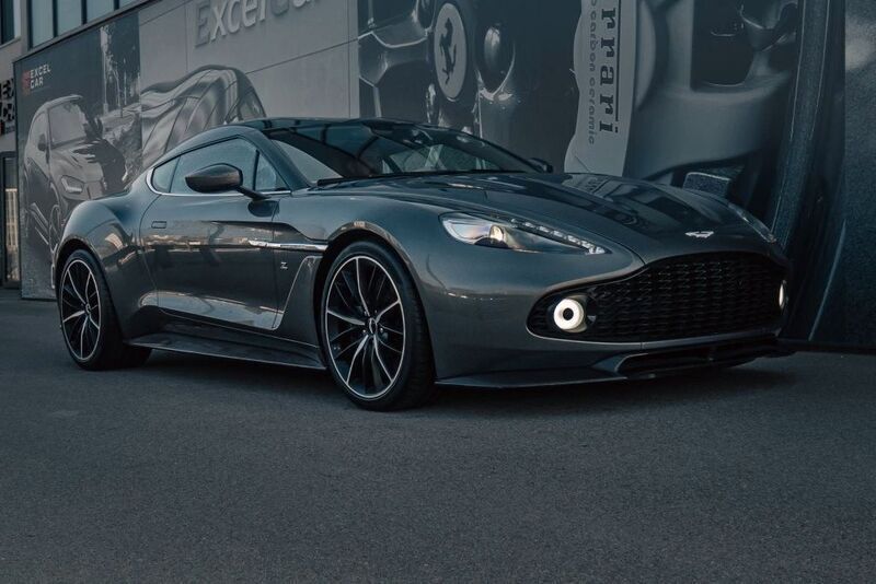 Silber Gebraucht 2017 Aston Martin Vanquish | 1.199.900 € - Bild 1/4