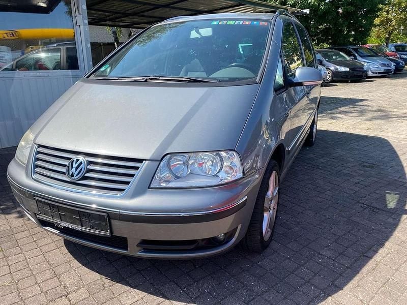 Urbangrey Gebraucht 2004 VW Sharan Goal Van / Kleinbus | 2.050 € (Guter Preis) - Bild 1/4