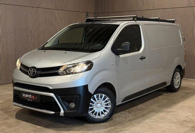 Gebraucht Toyota Proace 122 PS (89 kW) 2020 Silber Van / Kleinbus