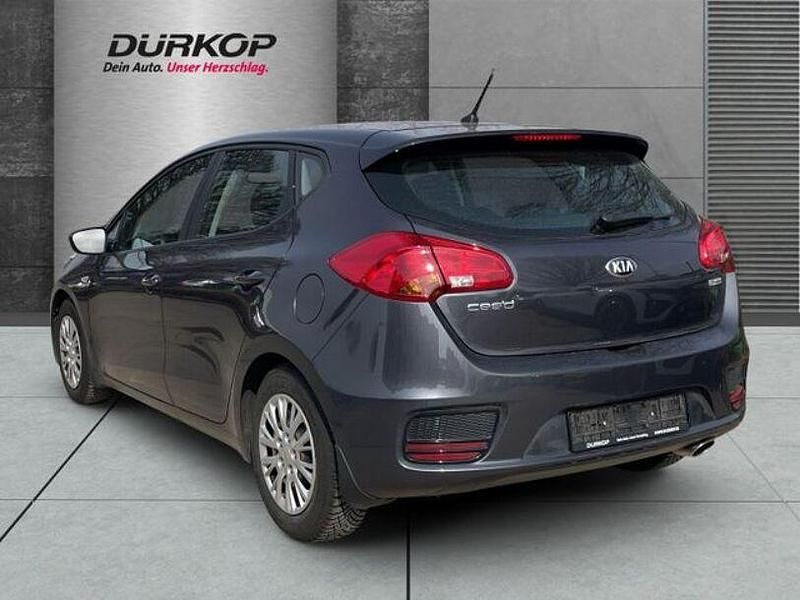 Gebraucht Kia Ceed 99 PS (72 kW) 2017 Grau Kleinwagen