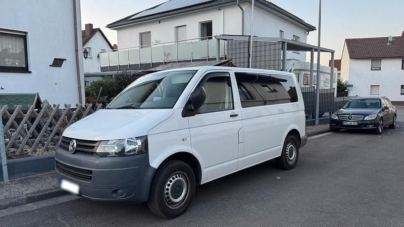 Second-hand VW Transporter 102 CP (75 kW) 2010 Alb Van