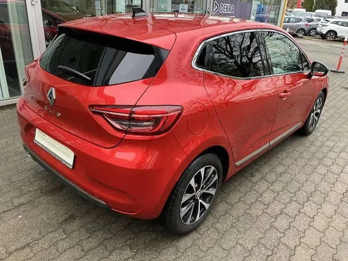 Gebraucht Renault Clio V Techno 91 PS (66 kW) 2023 Rot Limousine