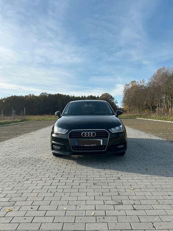 Gebraucht Audi A1 90 PS (66 kW) 2015 Schwarz Kleinwagen