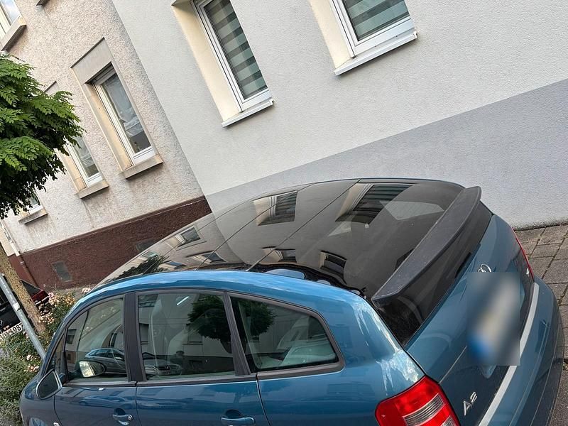 Gebraucht Audi A2 75 PS (55 kW) 2001 Blau Kleinwagen