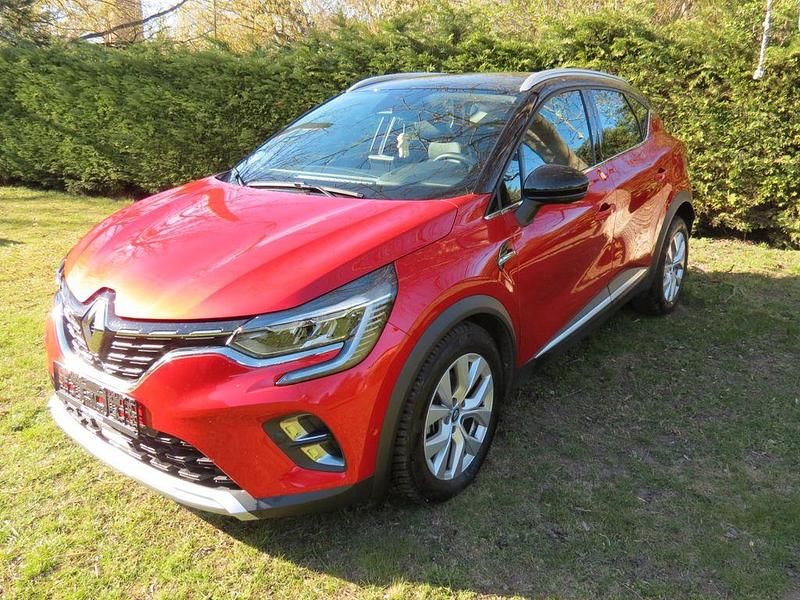 Gebraucht Renault Captur Intens 158 PS (116 kW) 2021 Rot SUV