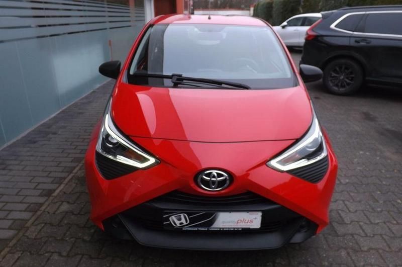 Gebraucht Toyota Aygo 72 PS (52 kW) 2019 Rot Kleinwagen