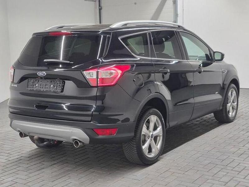 Gebraucht Ford Kuga Titanium 150 PS (110 kW) 2017 Iridiumschwarz metallic SUV