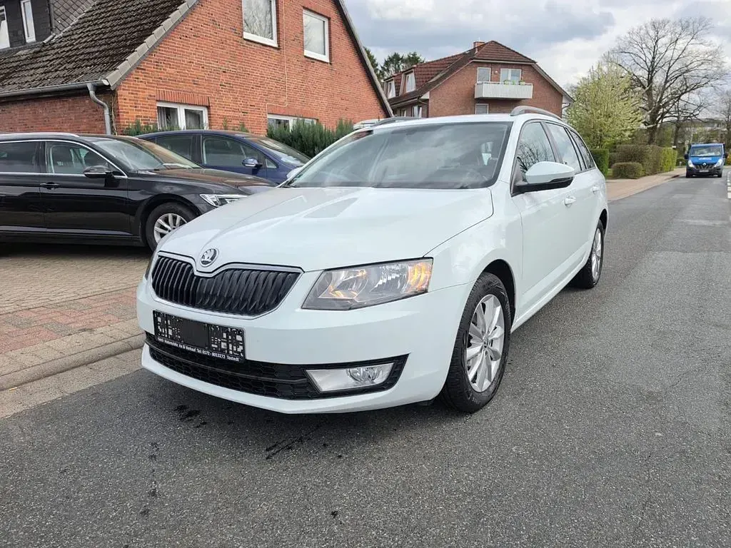 Usata Skoda Octavia Style 110 CV (80 kW) 2016 Bianco Utilitaria