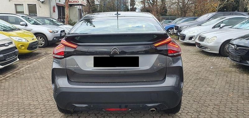 Gebraucht Citroën C4 Feel 131 PS (96 kW) 2022 Grau Limousine