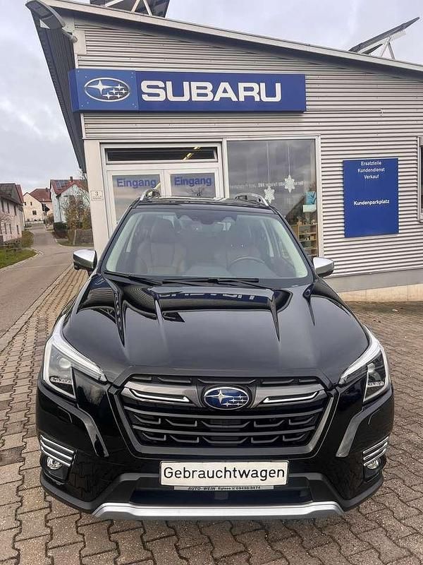 Gebraucht Subaru Forester Platinum 150 PS (110 kW) 2022 Crystal black silica SUV