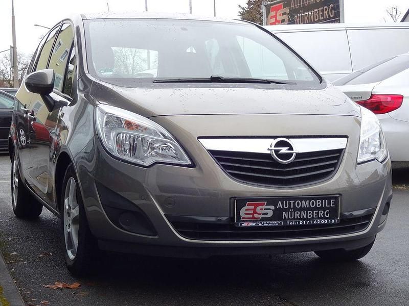 Gebraucht Opel Meriva Edition 120 PS (88 kW) 2012 Grau Van / Kleinbus