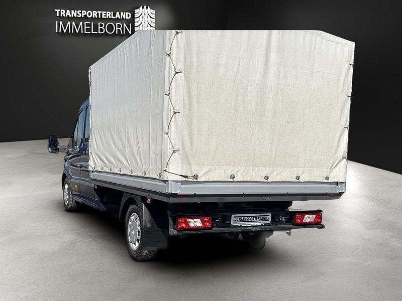Używany Ford Transit Trend 131 KM (96 kW) 2021 Niebieski Minivan