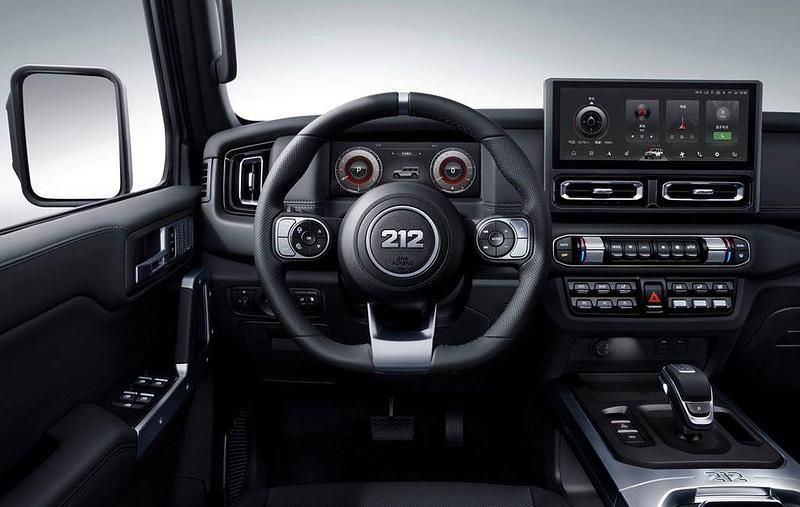 Neu BAW 212 166 PS (122 kW) 2026 Grün SUV