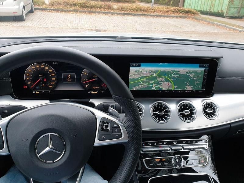 Gebraucht Mercedes E400 333 PS (244 kW) 2018 Silber Coupé