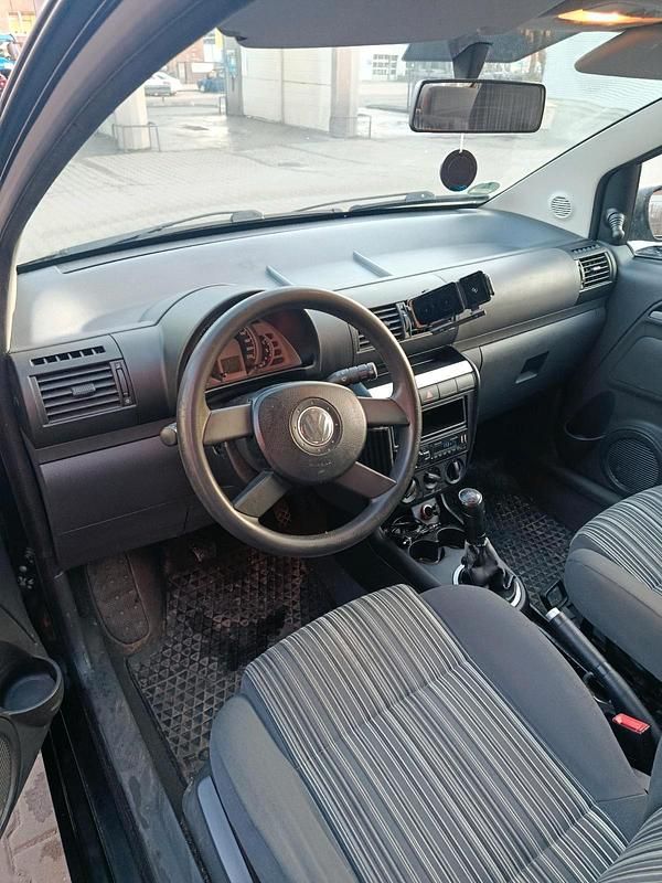 Gebraucht VW Fox 55 PS (40 kW) 2005 Schwarz Kleinwagen