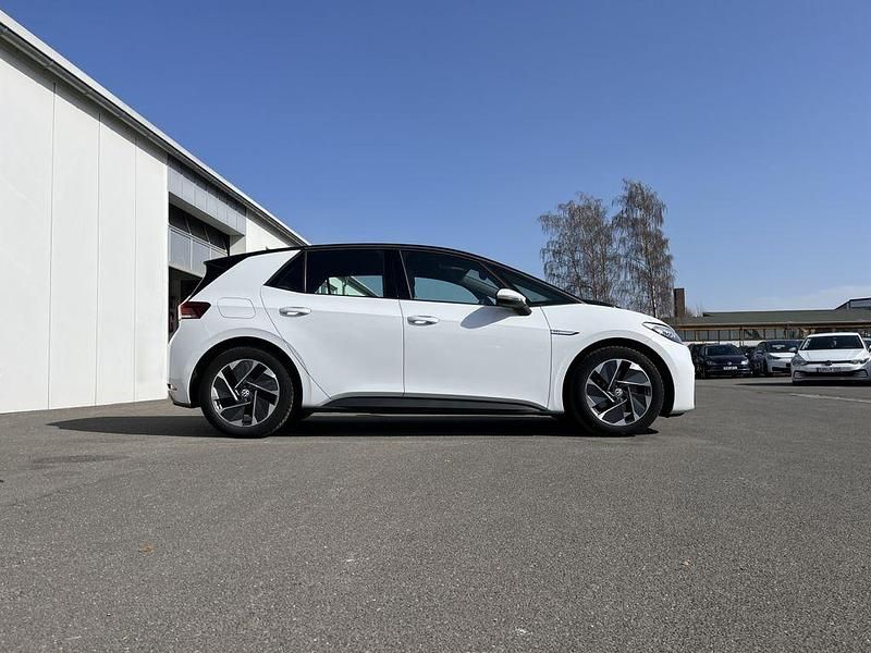 Gebraucht VW ID.3 Pro Performance 150 kW (204 PS) 2021 Weiß Kleinwagen