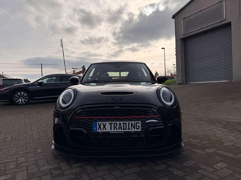 Gebraucht Mini John Cooper Works 231 PS (169 kW) 2022 Schwarz Kleinwagen