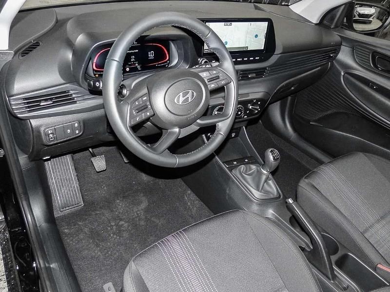 Neu Hyundai i20 Select 101 PS (74 kW) 2025 Phantom black Kleinwagen