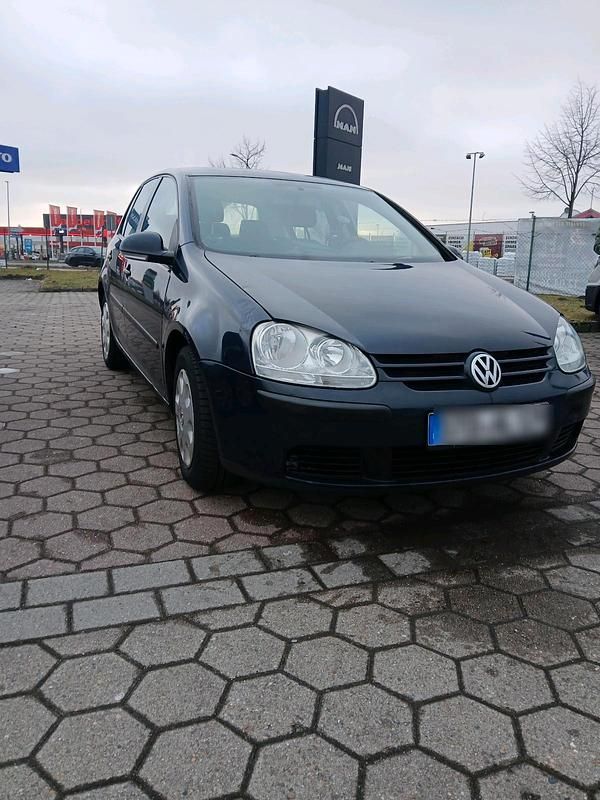 Gebraucht VW Golf IV 75 PS (55 kW) 2005 Blau Kleinwagen