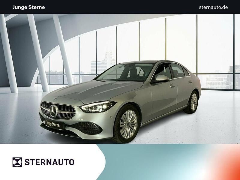Metalliclack hightechsilber Gebraucht 2023 Mercedes C180 Avantgarde Limousine | 34.980 € (Guter Preis) - Bild 1/4