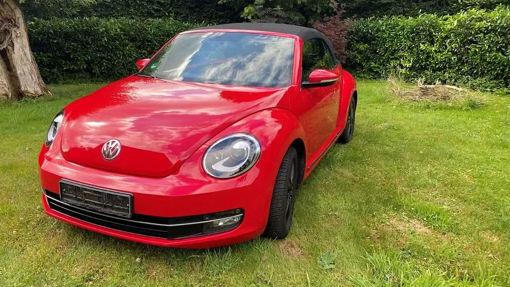 Gebraucht VW Beetle 105 PS (77 kW) 2013 Rot Kleinwagen