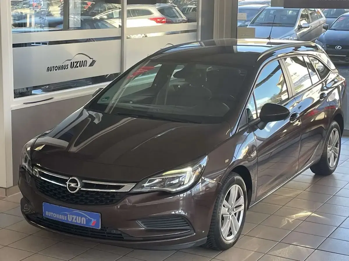 Usado Opel Astra 150 HP (110 kW) 2017 Castanho Carrinha