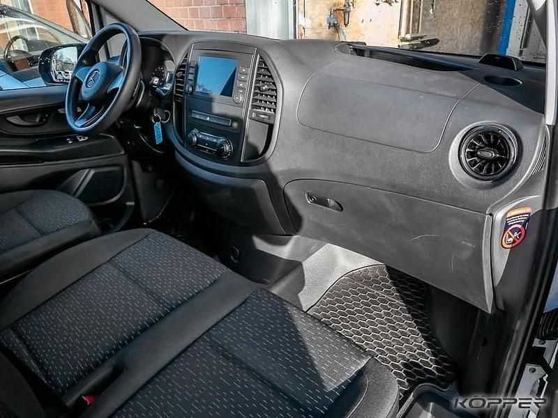 Gebraucht Mercedes e-Vito 85 kW (116 PS) 2021 Weiß Van / Kleinbus