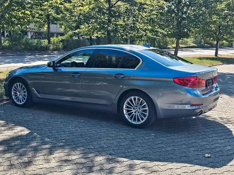 Gebraucht BMW 530 265 PS (194 kW) 2018 Grau Limousine