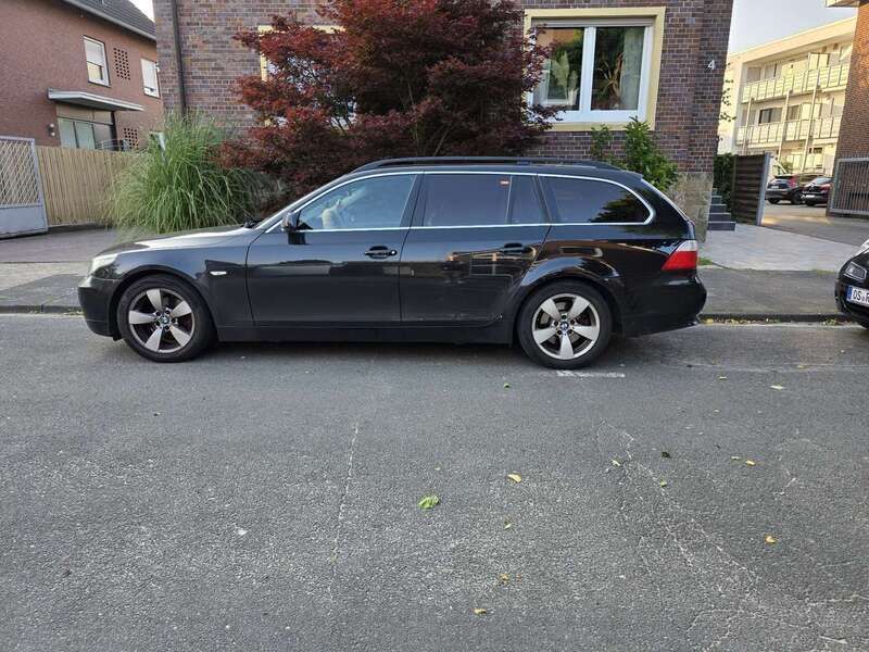 Schwarz Gebraucht 2007 BMW 520 Kombi | 6.500 € (Etwas zu teuer) - Bild 1/4